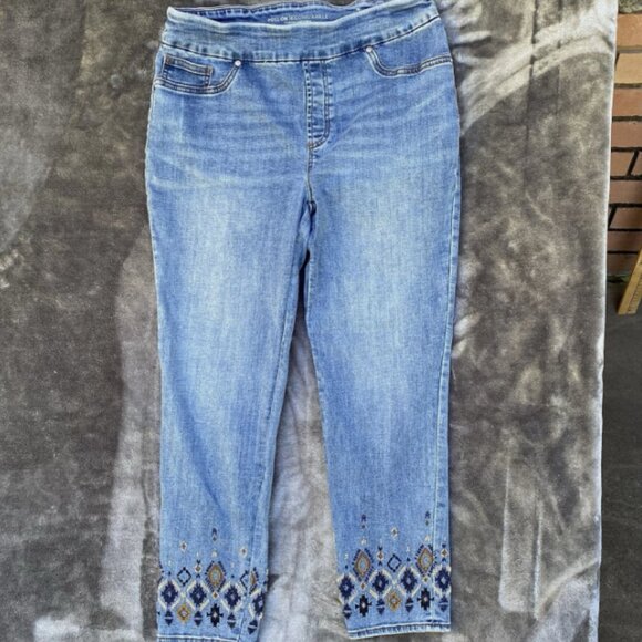 Chico’s Beaded Hem Pull On High Rise Ankle Jeggings Jeans Sz 8 Regular - Picture 1 of 5